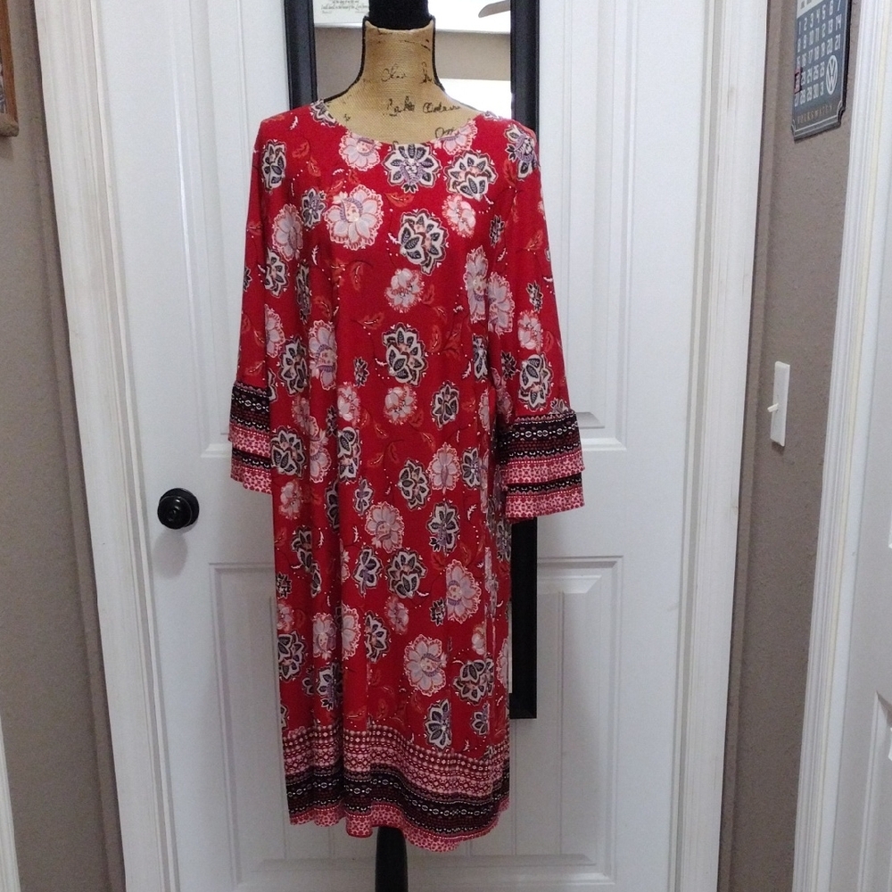 Gorgeous Est. 1946 Floral Red Dress With Ruffle Sleeves Size 18/20w